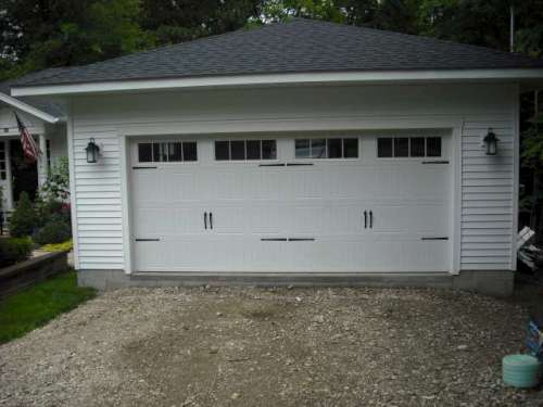 Image of 9600 Sonoma Style Garage Door Installed in Chagrin Falls Ohio, Near Cleveland.