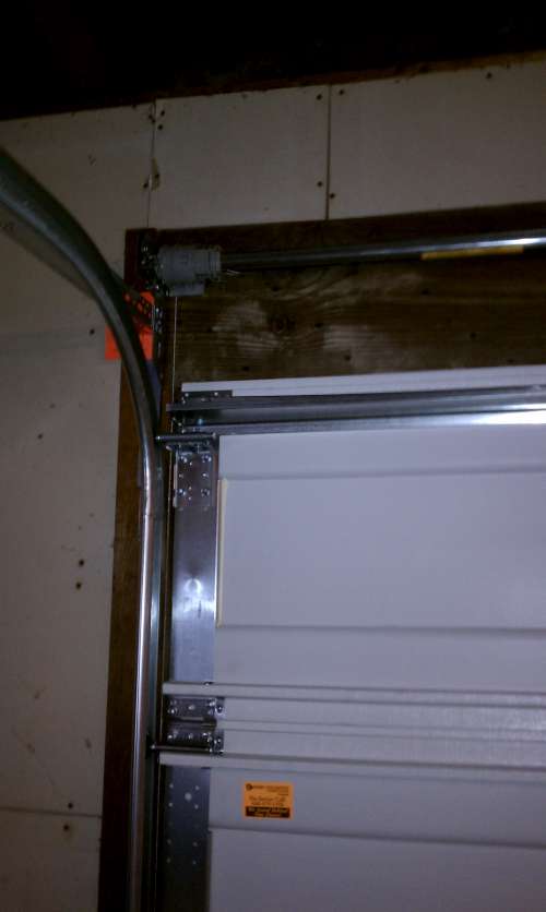 9100-9600 Series Garage Doors