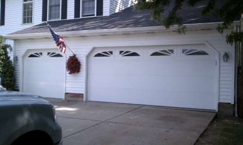 9100-9600 Series Garage Doors