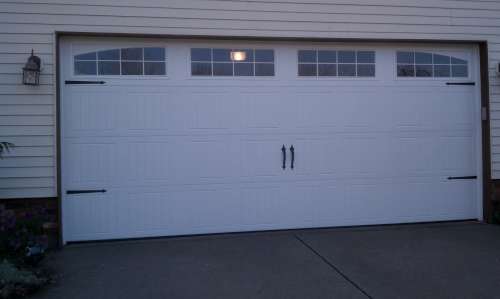 9100-9600 Series Garage Doors