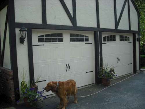 Image of 9600 Sonoma Style Garage Door Installed in Kirtland Ohio (Lake County).